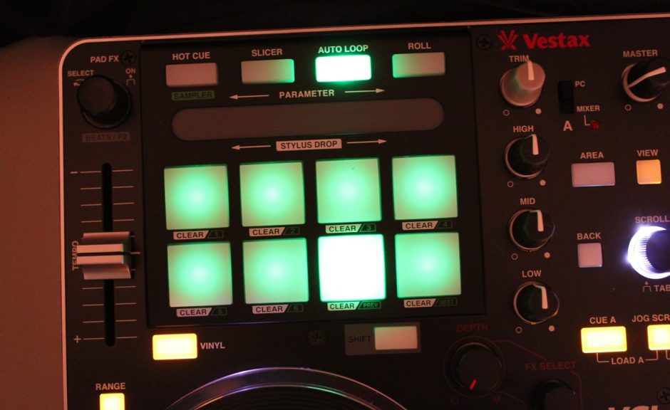 Video: Vestax VCI-380 PAD-Effekte und Kurzübersicht