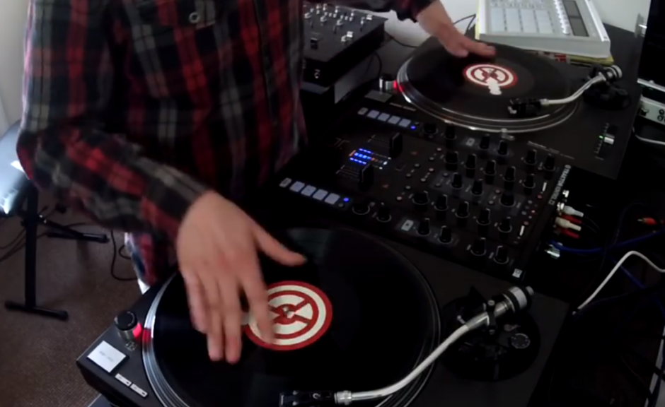 Video: DJ P-NUTS - THE FUNK SCRATCH ROUTINE