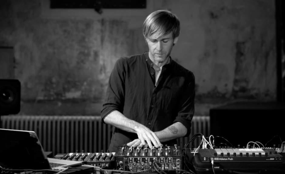 Video: Richie Hawtin stellt sein Model1 Setup vor