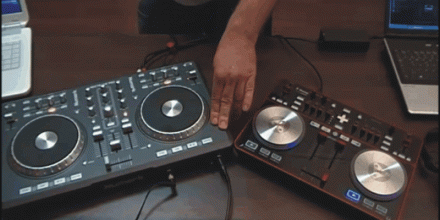 NUMARK MIXTRACK PRO vs VESTAX TYPHOON