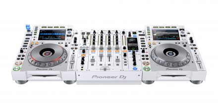 Neu: Pioneer's limitierte NSX2 im white finish