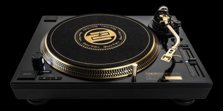 Limited Edition: Reloop RP-7000 MK2 in Gold