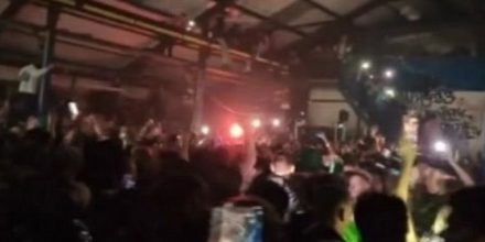 Illegale Halloween-Raves in England vor dem Lockdown