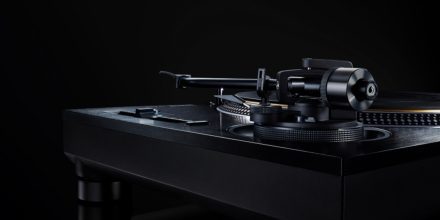 Technics SL-1210G: Hochwertige 'Grand Class' jetzt auch in Schwarz