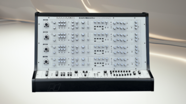 Analogue Solutions Maximus 4V: Die 'kleine' Version des Modular-Schranks